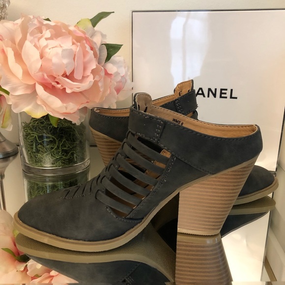 Report Weave Gray Mule Ankle Booties Slides - Picture 3 of 9